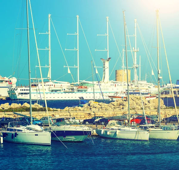 Barche Nel Porto Mandraki Città Rodi Rodi Grecia — Foto Stock