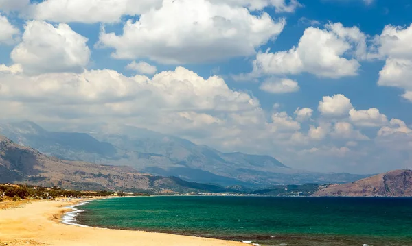 Greckie Wakacje Piękna Wioska Kalyves Turkusowym Morzem Wyspa Kreta — Zdjęcie stockowe