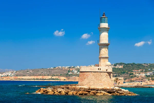Hanya 'nın Venedik limanı. Küçük deniz feneri.