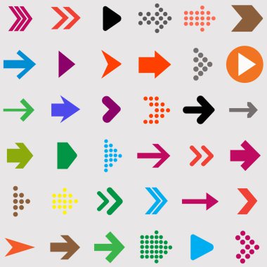 Renkli oklar seti. Arkaplanda farklı şekillerde oklar