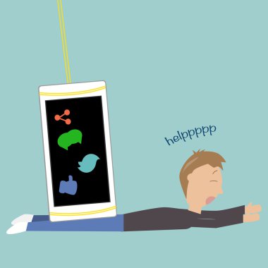 Adam smartphone ile bacaklarına yapışmış.