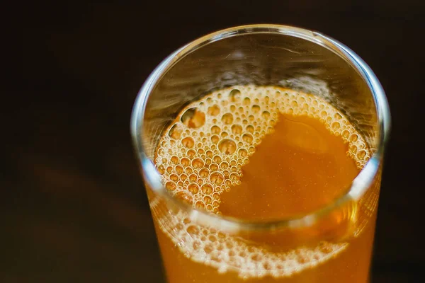 Apfelsaft Glas Ein Glas Mit Einem Gelben Getränk Sanddornfruchtgetränk Weiße — Stockfoto