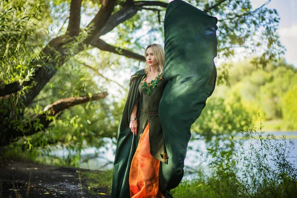 Blonde Woman Green Druid Cloak Fantasy Dress Leaves Sorceress Girl — Stock Photo, Image