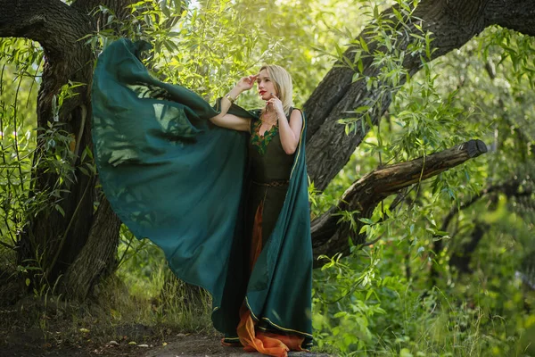 Blonde Woman Green Druid Cloak Fantasy Dress Leaves Sorceress Girl — Stock Photo, Image