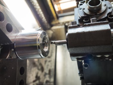 Cnc Torna makinesi f tarafından kalıp ve kalıp bölümü işleme operatörü