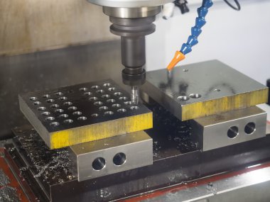 CNC İşleme Merkezi kesme kalıp