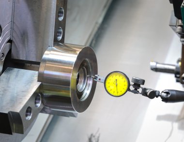 Endüstriyel metal kesici alet Cnc l ile ilgili tarafından işleme işlemi çalışması