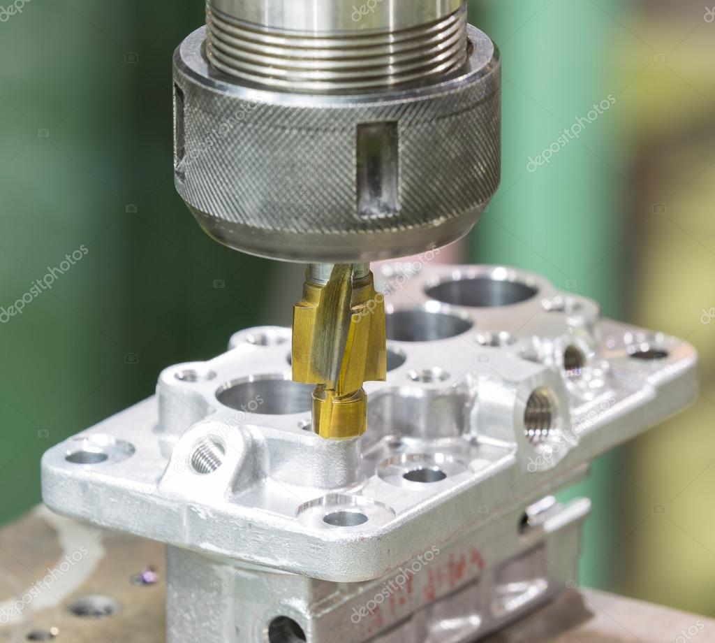 Operator machining automotive parts by machining center — Stock Photo