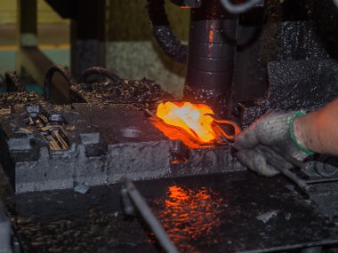 Operatör dövme çelik otomotiv parçaları