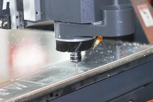 CNC makine kesim akrilik levha
