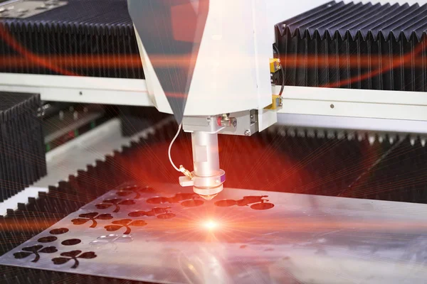 CNC lazer kesme metal levhası — Stok fotoğraf