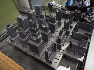 Operatör Edm electrod hassas kalıp ve kalıp hazırlamak