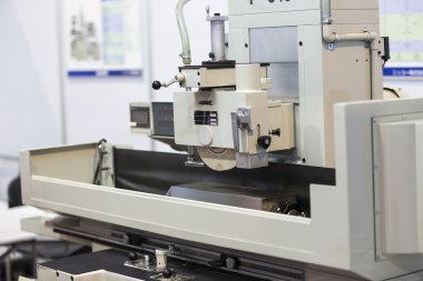 kalıp ve kalıp parçalarının yüzey taşlama işleç