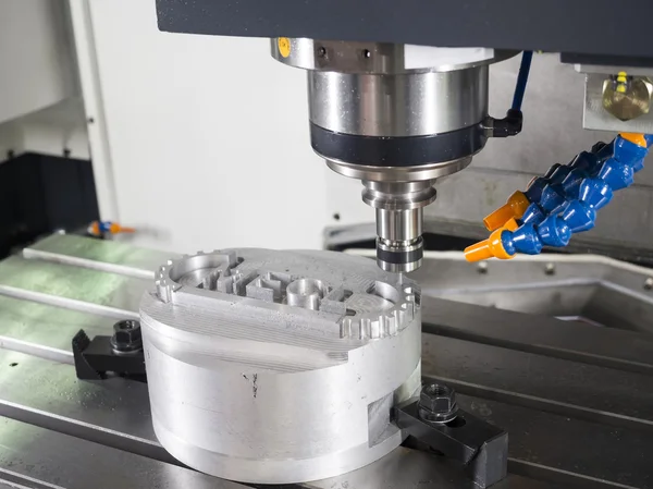 CNC İşleme Merkezi kesme kalıp