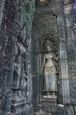 Kamboçya 'dan tapınak kompleksine git..