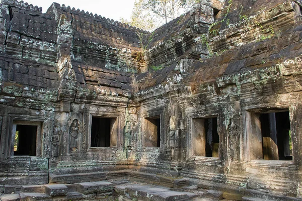 寺院複合体でカンボジアを旅する — ストック写真