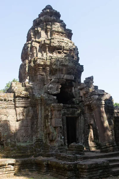 寺院複合体でカンボジアを旅する — ストック写真