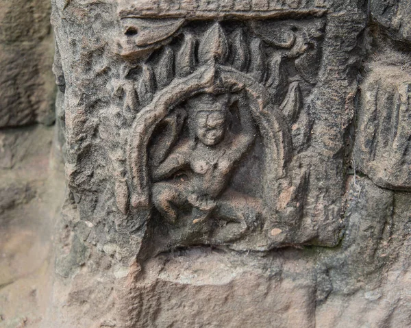 Kamboçya 'dan tapınak kompleksine git..