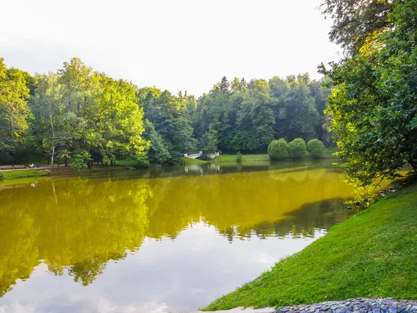 Parque de Moscú Tsaritsyno en verano — Foto de Stock