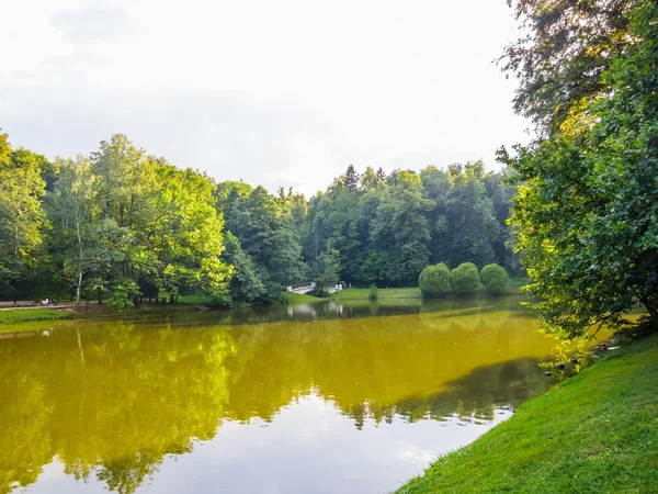 Parque de Moscú Tsaritsyno en verano — Foto de Stock