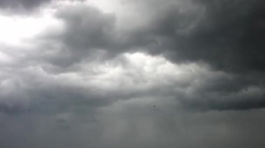 zaman sukut görebilsin Lightning'ler ile