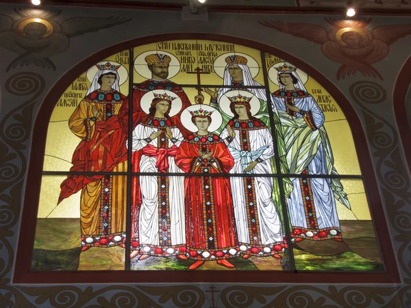 Witrażami Katedry Świętej Trójcy w Schelkovo Moscow region. Regal męczenników — Zdjęcie stockowe