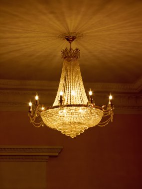 Kristal avize sinema