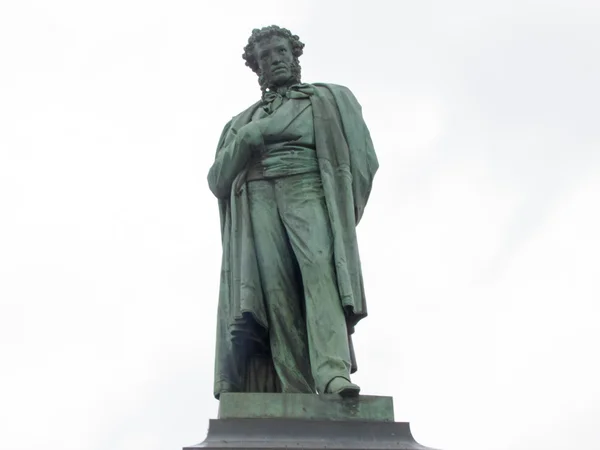 Monument van Aleksandr Poesjkin op het Poesjkinplein in Moskou — Stockfoto