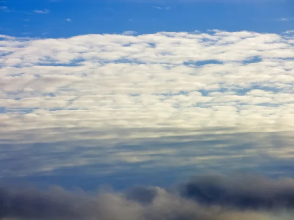 El sol en las nubes — Foto de Stock