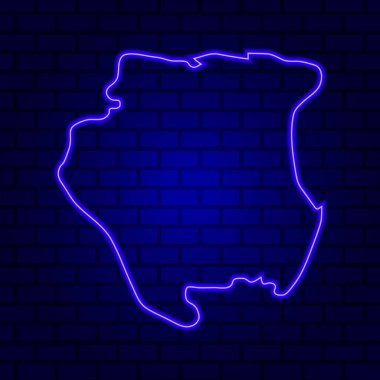 Duvarın arka planında parlak neon ışığı