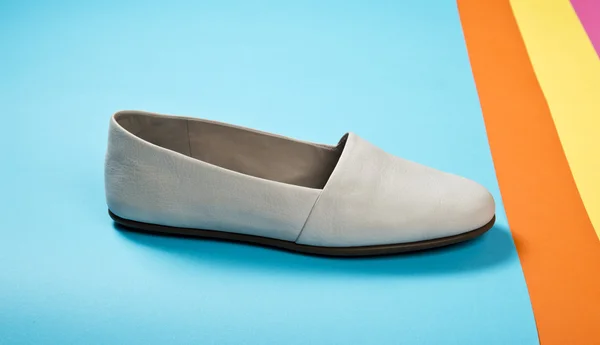 Woman casual gray leather shoes — Stock Photo, Image