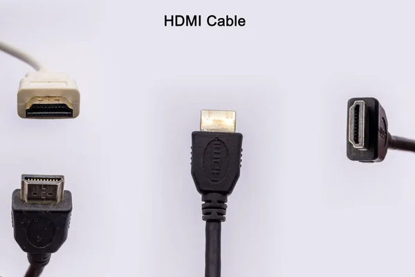 不同角度的Hdmi电缆与白色背景隔离 Hdmi监视器和电视音频视频连接电缆 — 图库照片