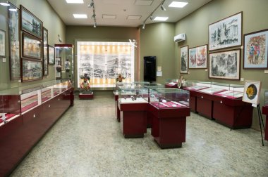 Rusya, Blagoveshchensk, Temmuz 2019: Amur Yerel Bilgi Müzesi 'nde geleneksel Çin kültürü sergi salonu. G.S. Novikov-Daursky