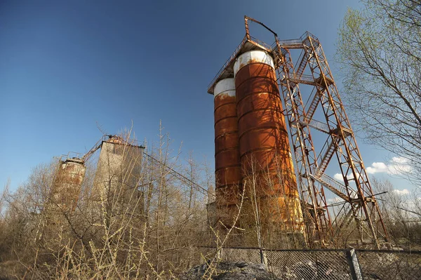 Planta Hormigonera Oxidada Abandonada Cerca Central Nuclear Chernobyl Ucrania Primavera — Foto de Stock