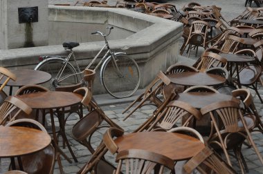 Lviv, UKRAINE - 10 Nisan 2011: Merkez Meydan 'daki Cafe