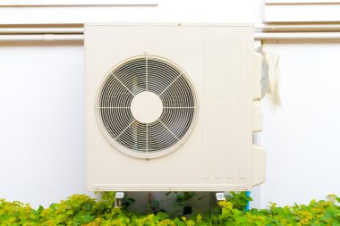 Hava Kondenser yüklemek duvara