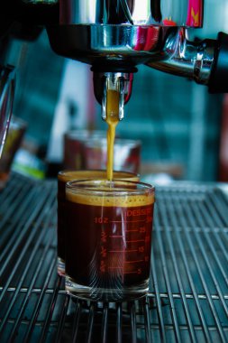 kahve sekmesini ve cam