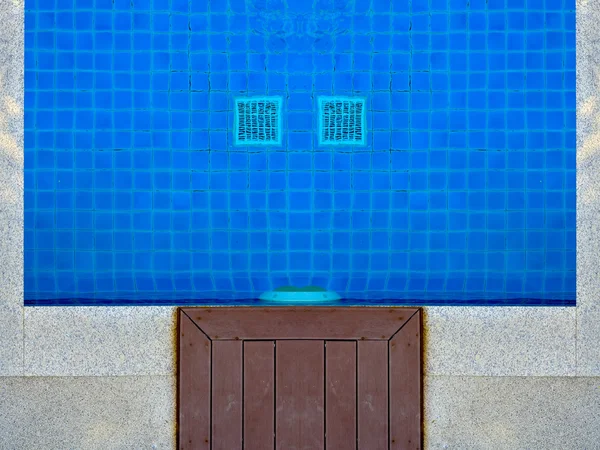 수영장 꼭대기 경치 — 스톡 사진