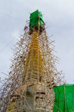 Yapısal onarım Pagoda yapım aşamasında