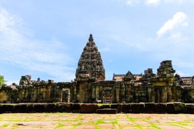 Prasat Hin Phanom basamak, Phanom basamak veya tam adı, Prasat Hin Pha