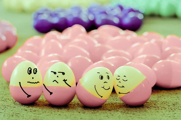 Funny face egg  with painted smiley — Stock Photo, Image