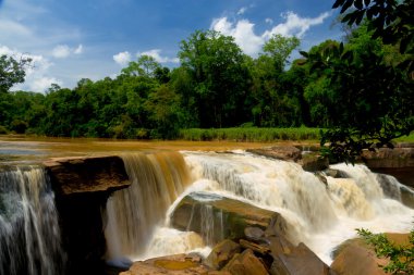 şelaleler arka plan: Mulk Salaeng Lu Krachan sopha şelale