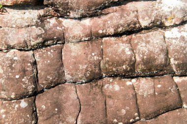 Rüzgar ve su neden kumtaşı erozyon desen. Phu Hin Ro