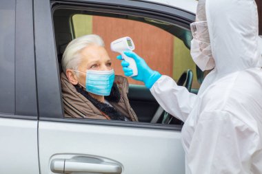 Sürüş sırasında ateşi yükselen hasta.