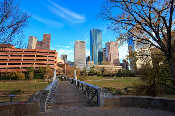 Houston Texas Skyline con rascacielos modernos y vista al cielo azul —  Fotos de Stock