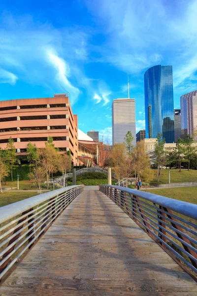 Houston Texas Skyline con grattacieli moderni e vista cielo blu — Foto Stock