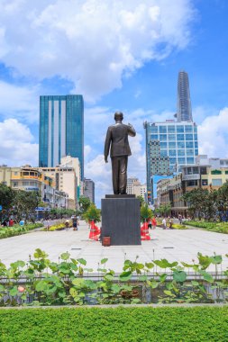 Ho Chi Minh City, Vietnam - 26 Temmuz 2015: Ho Chi Minh Ho Chi Minh City District 1, Saigon Merkezi yeni heykeli
