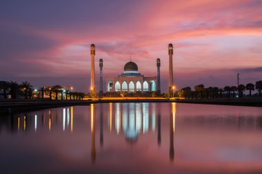 Tayland Merkez Camii güzel gün batımı