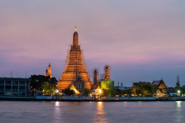 Tapınak Şafak (wat arun) Bangkok Tayland yenilemek ve repa