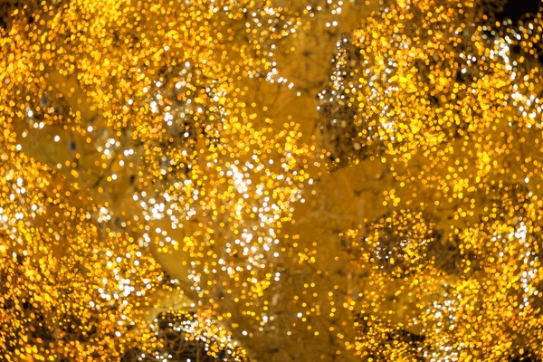 Fond abstrait déconcentré lumières dorées — Photo